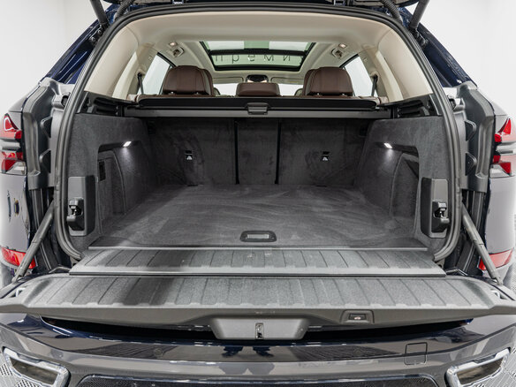 2026 BMW X5 Long 30Li IV (G05/G18) Рестайлинг, чёрный, 10100000 рублей - вид 24