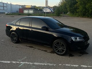 2011 Volkswagen Jetta VI, чёрный, 830000 рублей, вид 1
