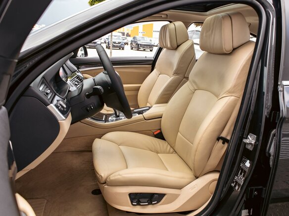2011 BMW 5 серии 523i VI (F10/F11/F07), чёрный, 1495000 рублей - вид 10
