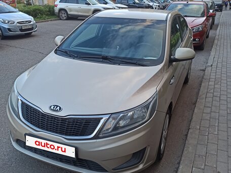 2014 Kia Rio III, бежевый, 850000 рублей, вид 2