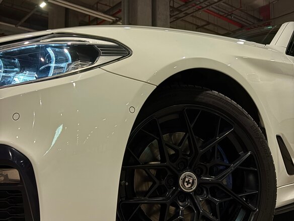 2018 BMW 5 серии 530d xDrive VII (G30/G31/G38), белый, 3650000 рублей - вид 10
