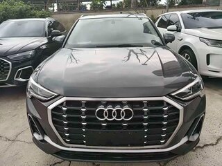 2022 Audi Q3 35 TFSI II (F3), серый, 1940000 рублей, вид 1