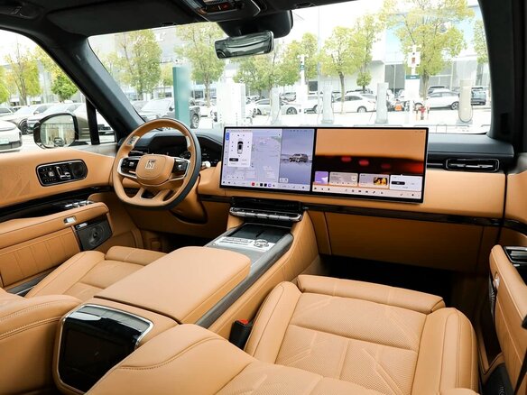 2026 Zeekr 9X 70 kWh, коричневый, 13770000 рублей - вид 10