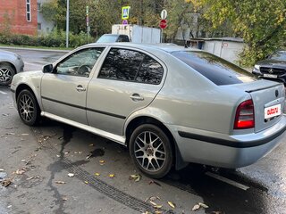 2001 Skoda Octavia I (A4) Рестайлинг, серебристый, 490000 рублей, вид 2