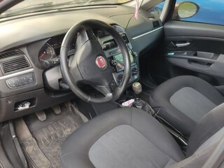 2010 Fiat Linea, красный, 320000 рублей, вид 4