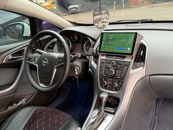 2013 Opel Astra GTC J Рестайлинг, белый, 880000 рублей - вид 16
