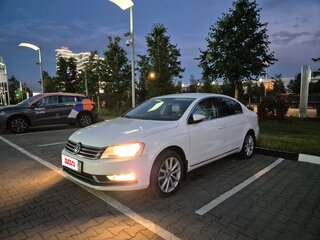 2011 Volkswagen Passat B7, белый, 1125000 рублей, вид 2