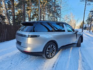 2025 Lynk & Co 900, серебристый, 7869900 рублей, вид 4