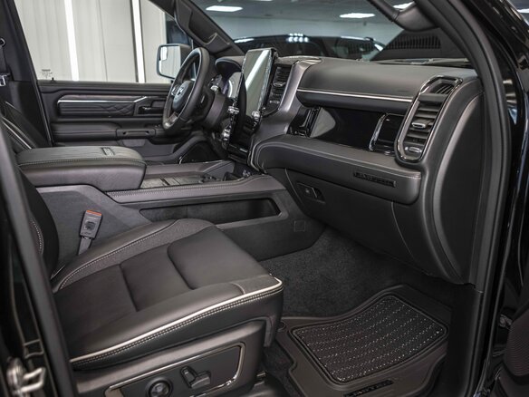2026 Ram 1500 Crew Cab eTorque V Рестайлинг, чёрный, 11478302 рублей - вид 22