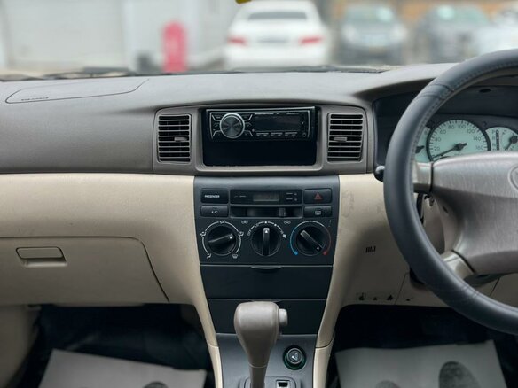 2000 Toyota Corolla Fielder IX (E120, E130), белый, 399999 рублей - вид 19
