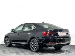 2025 Skoda Superb III Рестайлинг, чёрный, 3775000 рублей, вид 3