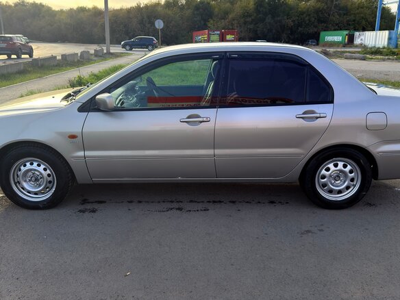 2001 Mitsubishi Lancer Cedia IX, серый, 420000 рублей - вид 6