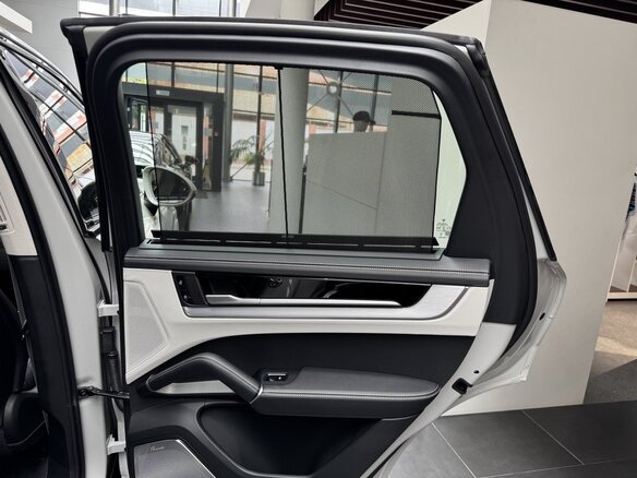 2025 Porsche Cayenne III Рестайлинг, серый - вид 19