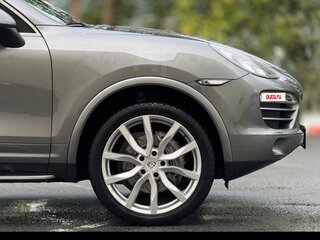 2010 Porsche Cayenne I Рестайлинг (957), серый, 2300000 рублей, вид 4