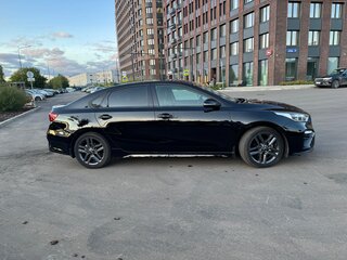 2020 Kia Forte III, чёрный, 1550000 рублей, вид 3