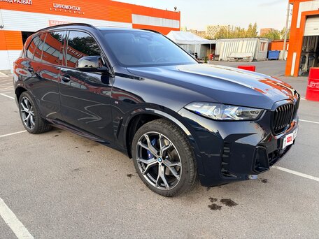 2024 BMW X5 40i IV (G05/G18) Рестайлинг, синий, 12800000 рублей, вид 4