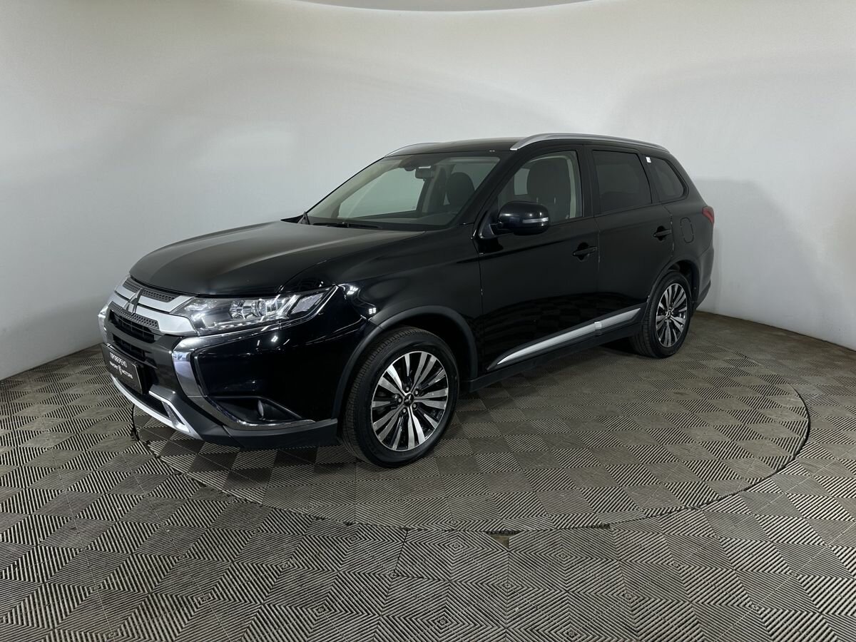 Открыть фотографии: Mitsubishi Outlander III Рестайлинг 3