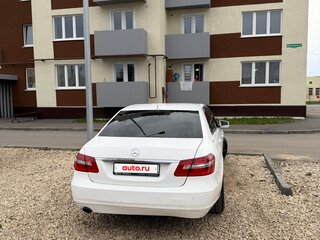 2012 Mercedes-Benz E-Класс 200 7G-Tronic IV (W212, S212, C207), белый, 1500000 рублей, вид 3