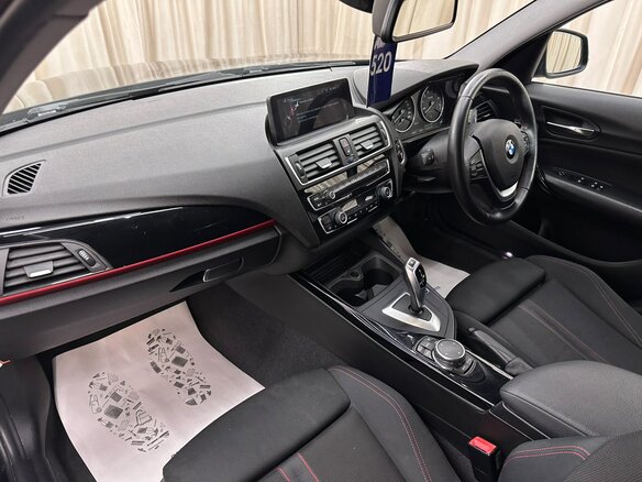 2015 BMW 1 серии 118i II (F20/F21) Рестайлинг, чёрный, 1479000 рублей - вид 13