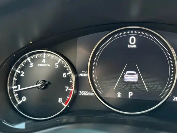 2023 Mazda 3 Axela IV (BP), чёрный, 1650000 рублей - вид 9