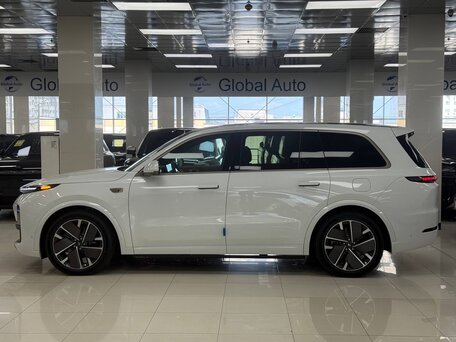 2025 Li Auto (Lixiang) L9 52.3 kWh I Рестайлинг, белый, 9100000 рублей, вид 5