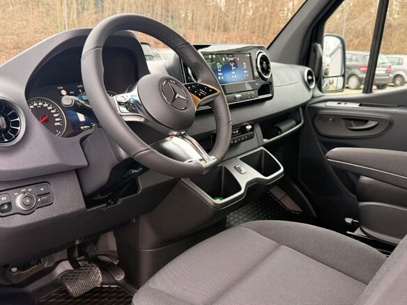 2025 Mercedes-Benz Sprinter, чёрный, 11480000 рублей - вид 4