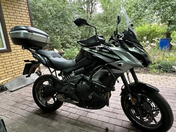 2019 Kawasaki Versys 650, чёрный, 720000 рублей - вид 6