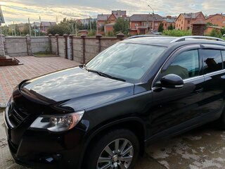 2010 Volkswagen Tiguan I, чёрный, 1200000 рублей, вид 2