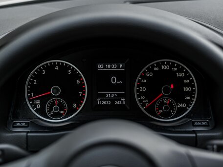 2013 Volkswagen Tiguan I Рестайлинг, серебристый, 1300000 рублей, вид 5