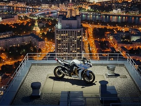 2012 Yamaha FZ8, белый, 600000 рублей, вид 1