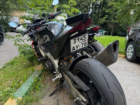 2023 Aprilia Tuono V4, чёрный, 1100000 рублей, вид 3