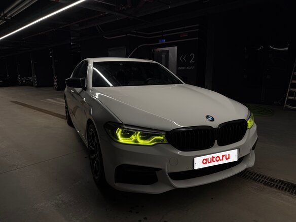2018 BMW 5 серии 530d xDrive VII (G30/G31/G38), белый, 4050000 рублей - вид 9