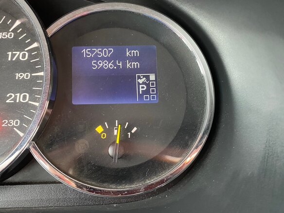 2012 Renault Fluence I, красный, 550000 рублей - вид 5