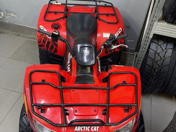 2011 Arctic Cat 650 Series, красный - вид 2