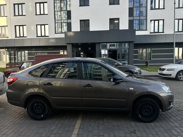 2017 Lada (ВАЗ) Granta I, коричневый, 490000 рублей - вид 1