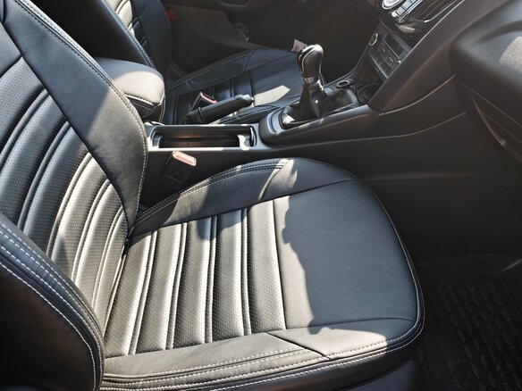 2018 Ford Focus III Рестайлинг, серый - вид 3