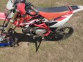 2022 Kayo Basic YX140EM, красный, 49999 рублей