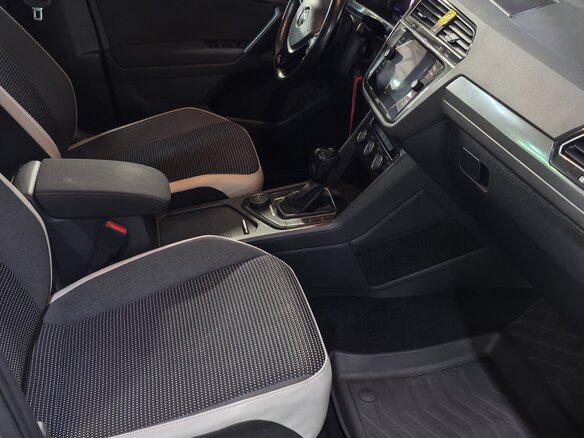 2020 Volkswagen Tiguan II, белый, 2500000 рублей - вид 4
