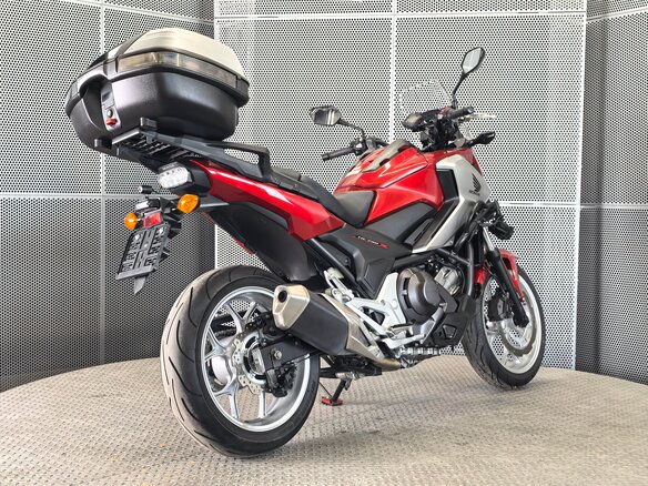 2017 Honda NC 750X, красный, 755000 рублей - вид 7
