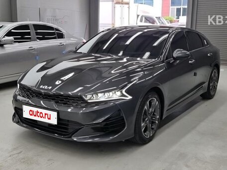 Kia K5 III