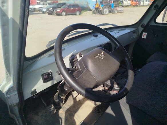 2024 УАЗ 2206, белый, 997500 рублей - вид 4