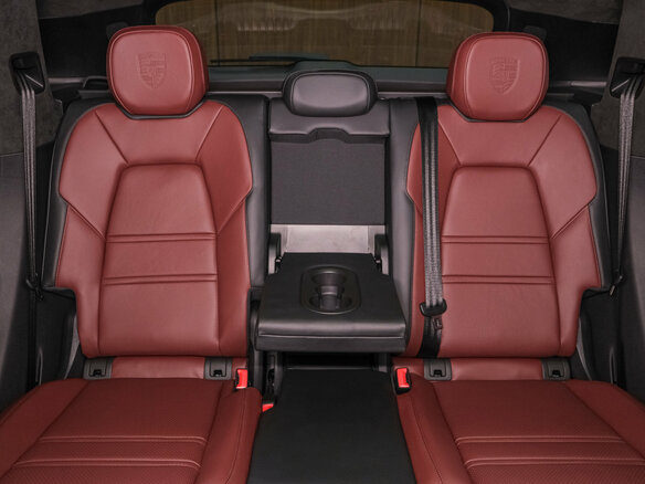 2026 Porsche Cayenne GTS III Рестайлинг, чёрный, 25600000 рублей - вид 25