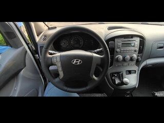 2010 Hyundai H-1 II, белый, 1100000 рублей, вид 5