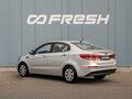 2016 Kia Rio III Рестайлинг, серебристый, 645000 рублей - вид 1