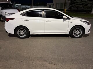 2018 Hyundai Solaris II, белый, 1300000 рублей, вид 5