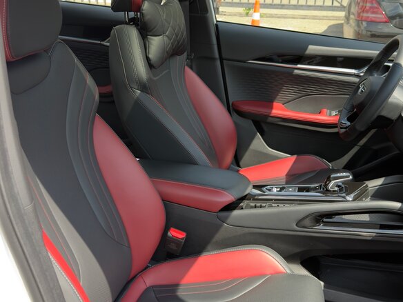 2024 Geely Coolray (Binyue Cool) I Рестайлинг, белый, 2250000 рублей - вид 7
