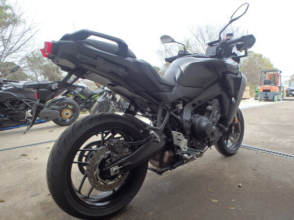 2025 Yamaha Tracer 9, чёрный, 1750000 рублей - вид 2
