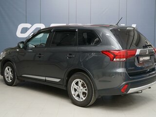 2016 Mitsubishi Outlander III Рестайлинг 2, серый, 1859000 рублей, вид 2