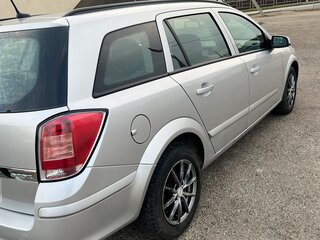 2008 Opel Astra H Рестайлинг, серебристый, 530000 рублей, вид 5