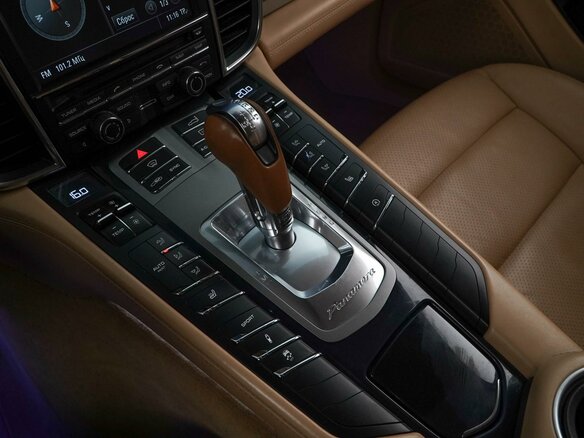 2013 Porsche Panamera 4 I Рестайлинг, коричневый, 2799077 рублей - вид 16